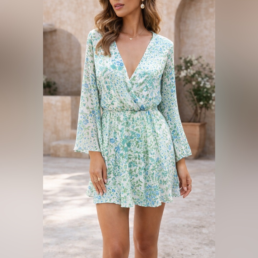 Zara Women’s M Blue & Green Floral Faux Wrap Mini Dress with Shorts NWT